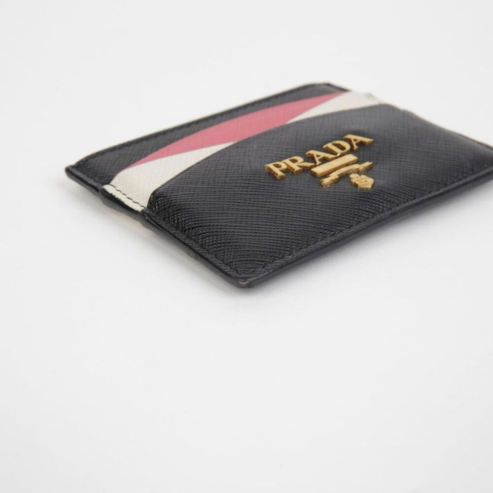 Simple Card Holder - Picture 6 of 10